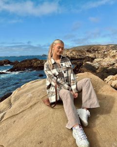 Loren Gray - Famous TikTokers